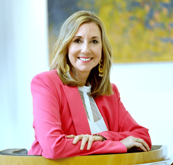 Kultusministerin Anna Stolz